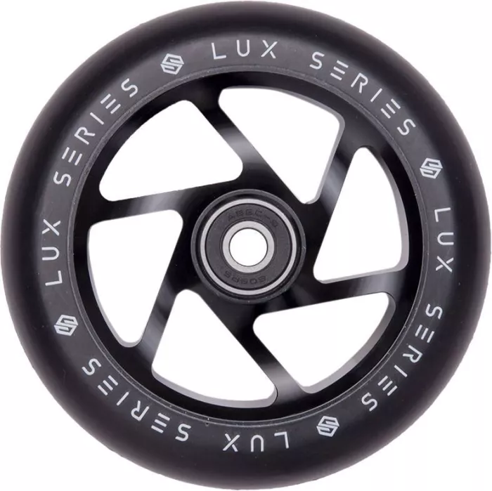 Koliesko Striker Lux 110 Black #1